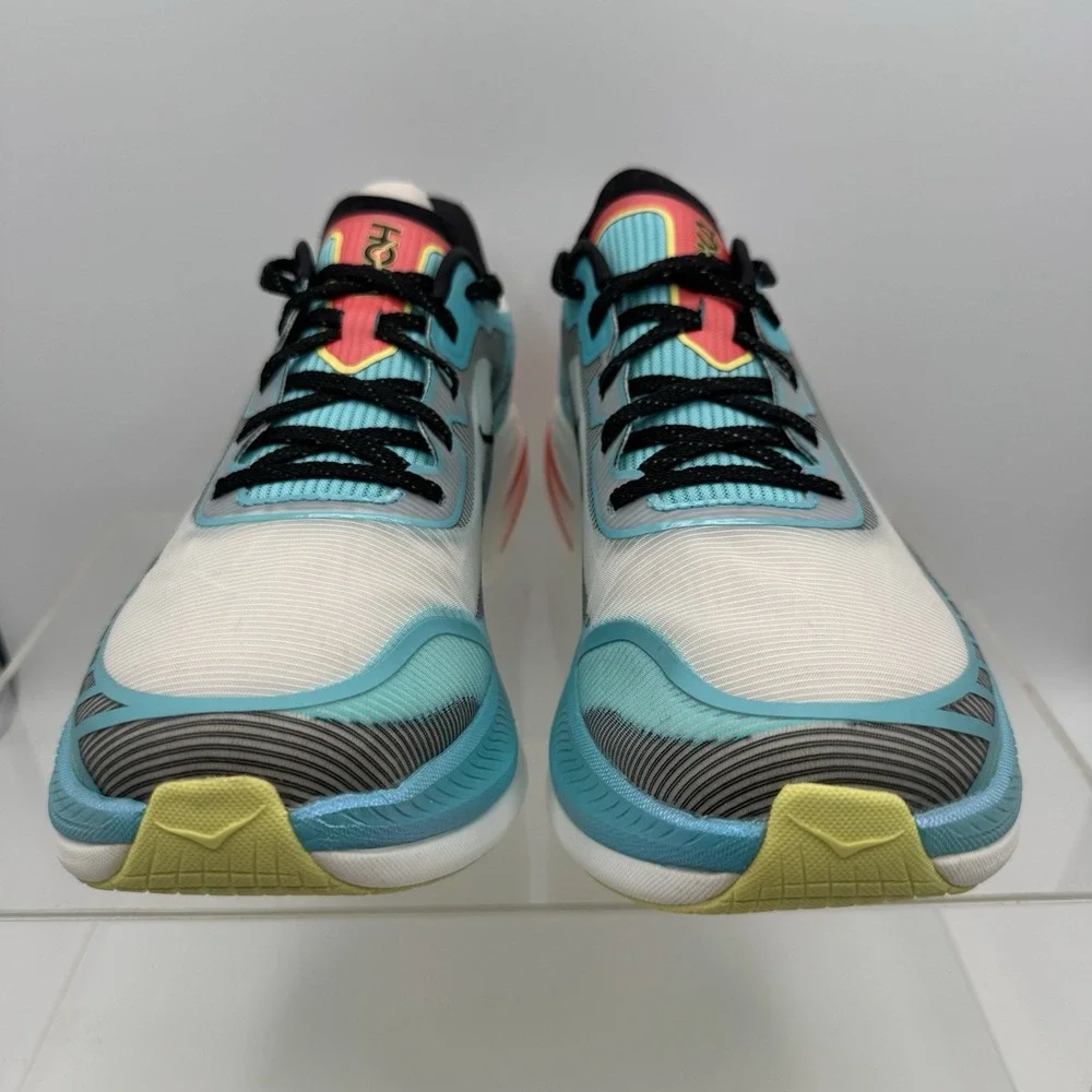 Hoka One One hoka one